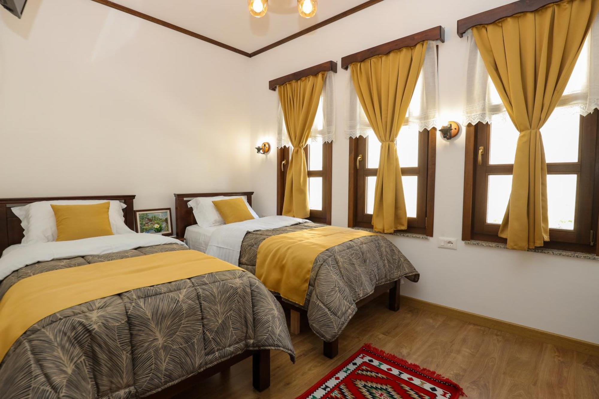 Hotel The House Of Dollma , Inside Kruja Castle Exterior foto
